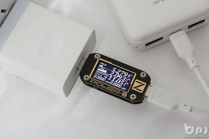 超小体积双入双出飞毛腿SPK-B100充电宝