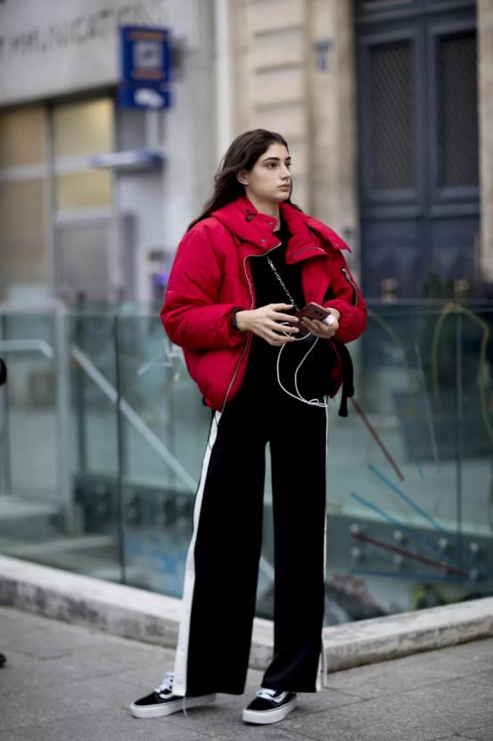 穿了这么多年裤子,一年四季都喜欢“阔腿裤”,立志穿出花来