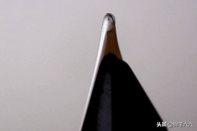 凌美钢笔恒星书写效果,凌美钢笔和流星钢笔哪个好