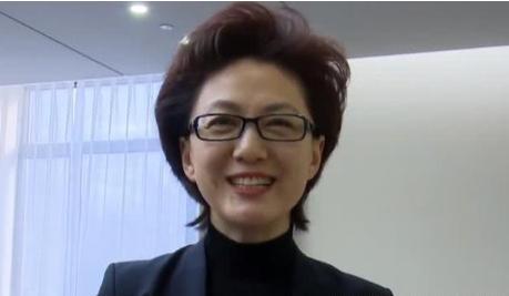 央视主持人海霞和康辉的真实关系,主持人康辉海霞近况