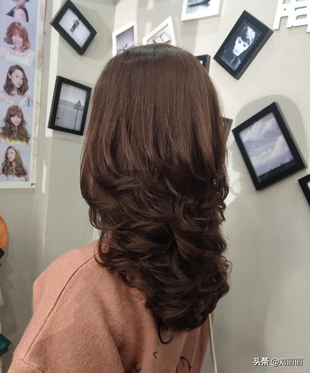 根据脸型跟你设计出更减龄的发型,看一遍就会的发型简单时尚又优雅