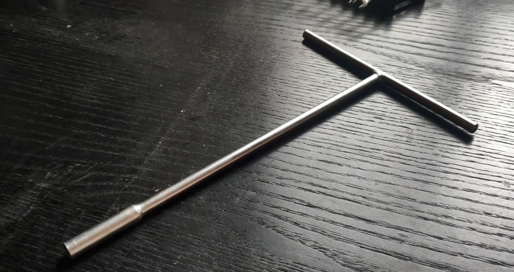 自制修摩托车专用工具,修摩托车需要哪些工具