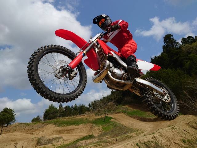 黑科技索尼游戏机,8年前的索尼黑科技手机