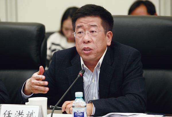 国机与二重的深沉凝望——评周闻道新著《重装突围》