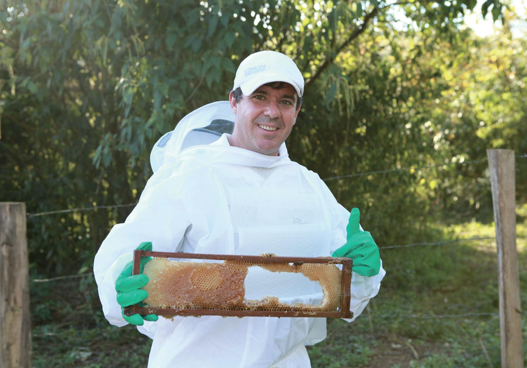 汤臣倍健姚明,汤臣倍健与姚明关系