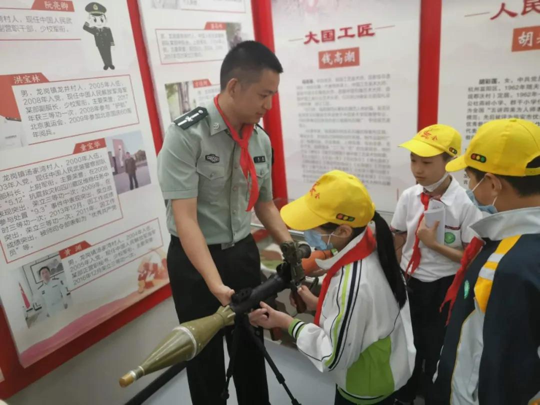 国防教育是幼儿的必修课,国防教育进校园童心共筑中国梦