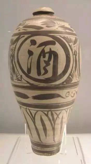 花瓶历史由来,各个年代花瓶的特点