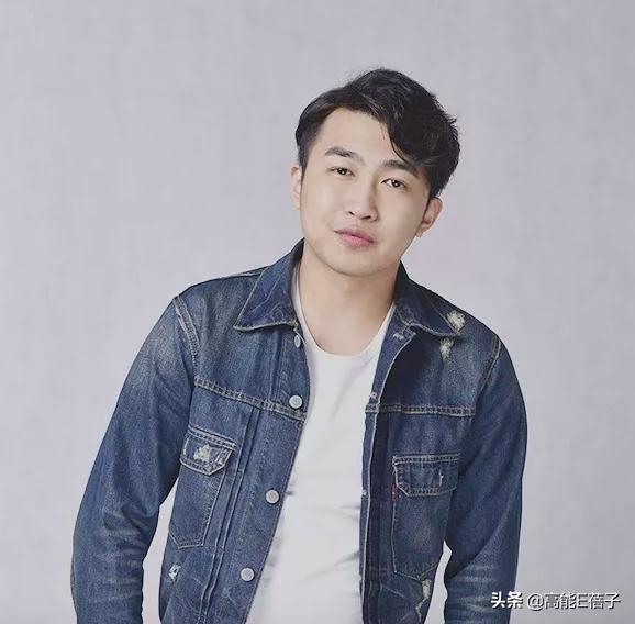 中戏13级下：爱玩“认亲”游戏的男生和脸熟的女同学们