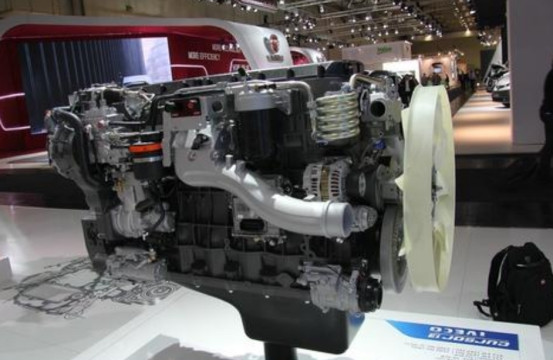 同样2.5的排量四缸和六缸的区别,2.5四缸和2.5六缸哪个快