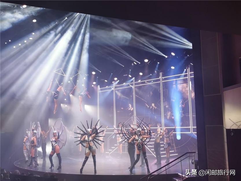 赶在台风来临前，赴一场霓虹之旅皇家加勒比光谱号游轮游记攻略