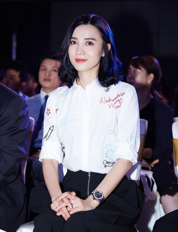 小舍得蒋欣和宋佳对比,小舍得蒋欣宋佳衣品