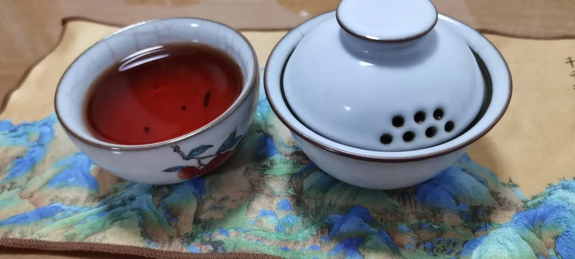 喝绿茶红茶白茶岩茶普洱,红茶绿茶白茶普洱都有啥区别