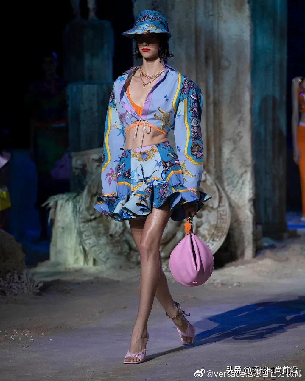 versace ss22鏄ュ (versace ss 2016)