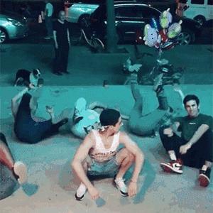 尿尿尿的到处都是?送你一份男生尿尿的最强攻略