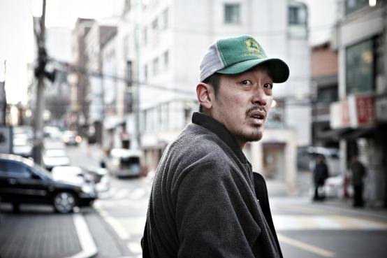 十部必看的韩国黑帮片,十部超好看的黑帮韩国电影新世界