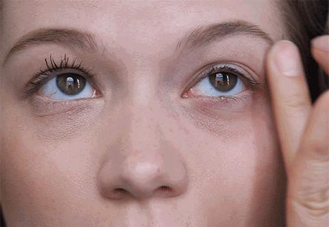 眼皮松弛下垂最好锻炼方法,眼皮松弛下垂最好按摩方法