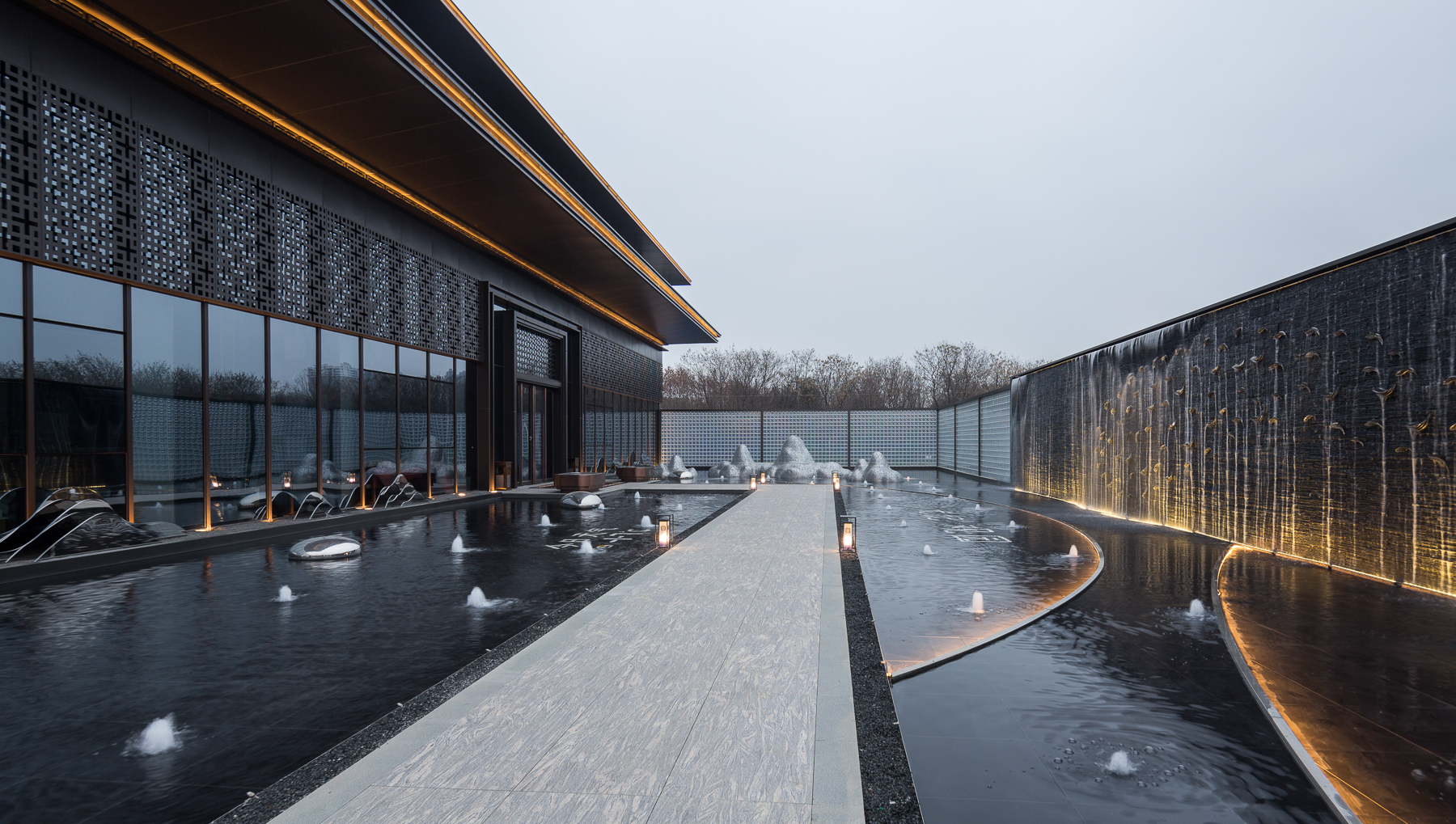 千万级“抢人大战”，龙记的布局你看懂了么？