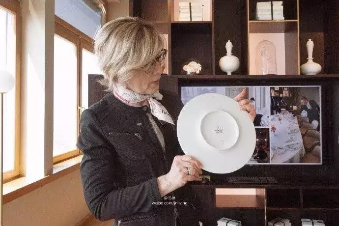 我去学了餐桌礼仪，感受到了满满的阶级差距