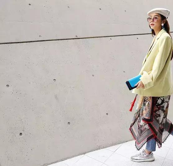 浅浅一抹鹅黄色解锁春日街头清新柔美小仙女Style!