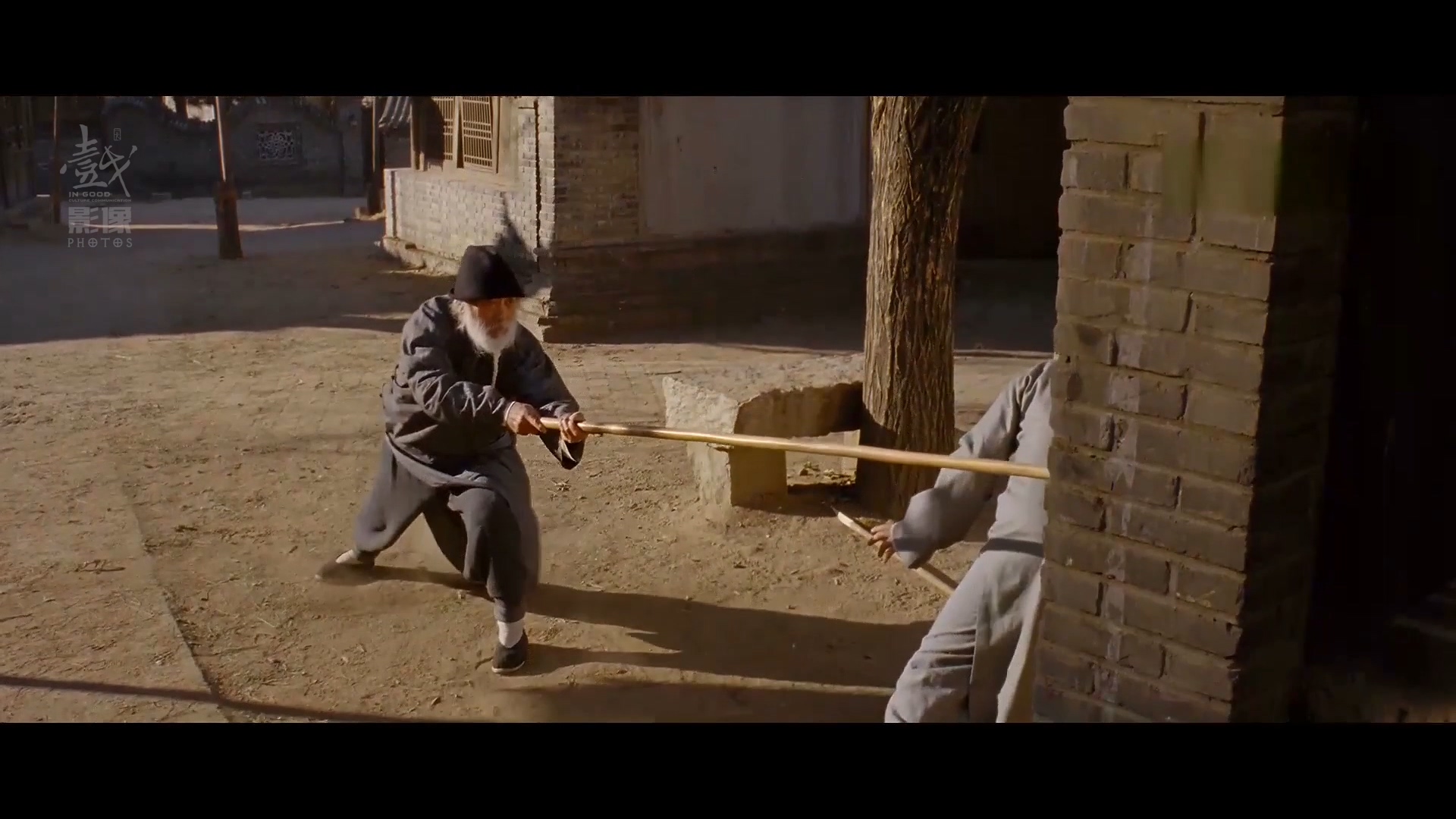 少年目睹姐姐被*暴强**深度抑郁，成为绝世高手却终究敌不过时代