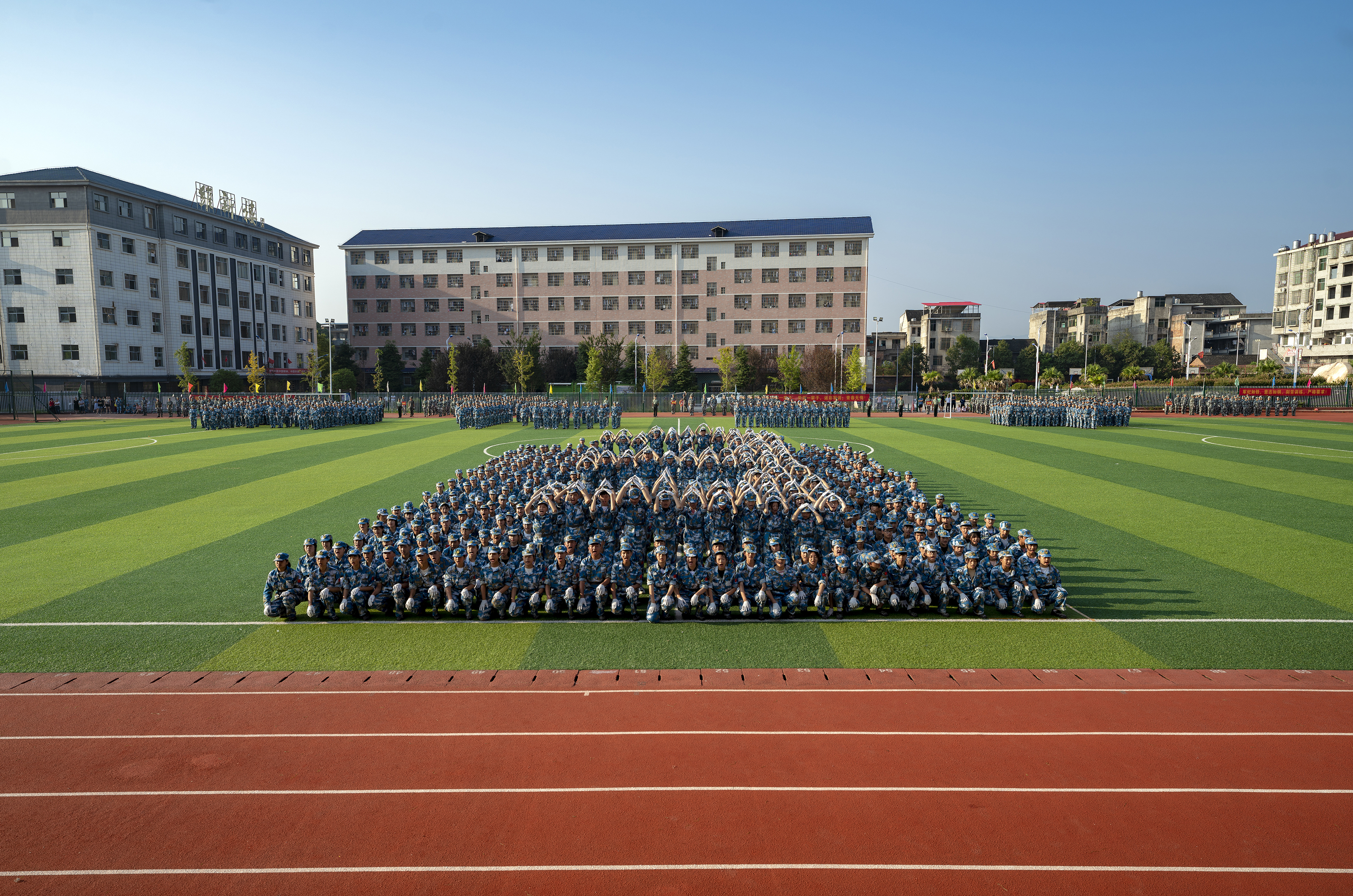 2021年新化中学军训视频,娄底二中军训