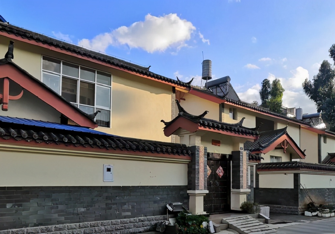 探访石林彝族第一村五棵树村,石林彝族第一村攻略