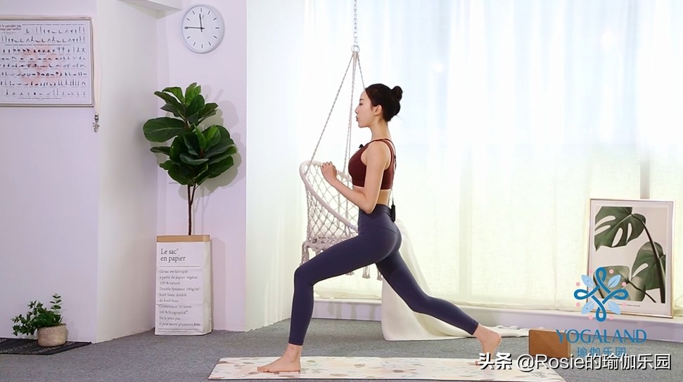 练出马甲线和小蛮腰和漫画腿,练出漂亮的马甲线英文