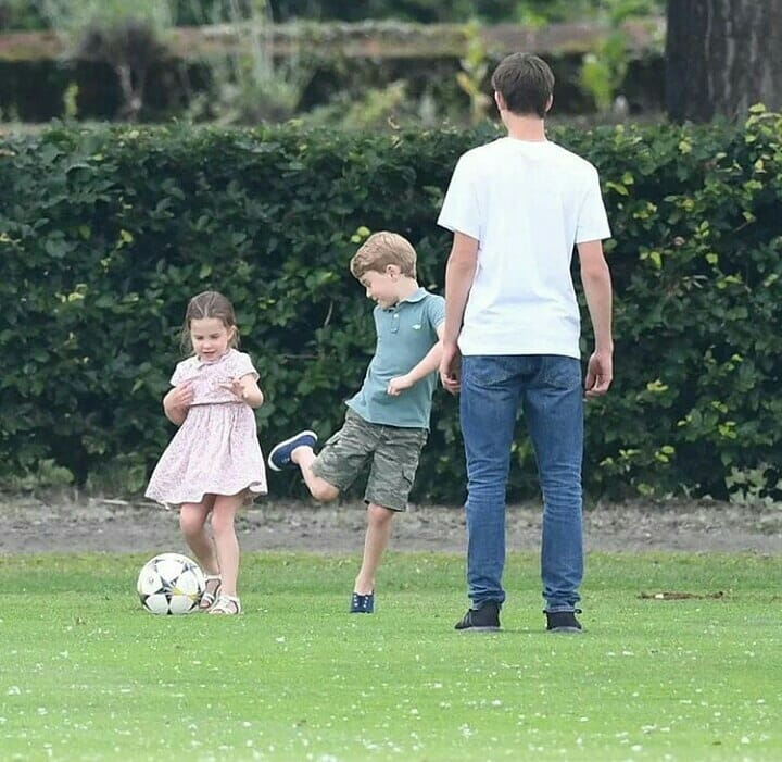 灏忓皬涔旀不鐪熷疄韬唤,灏忓皬涔旀不