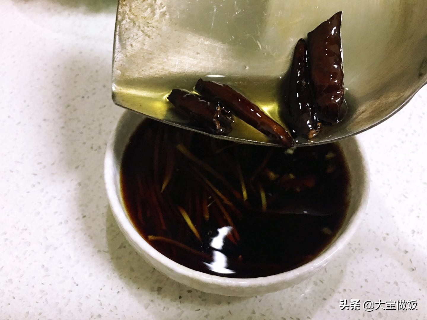 白灼大虾蘸料怎么调最简单,白灼大虾蘸料汁的做法大全