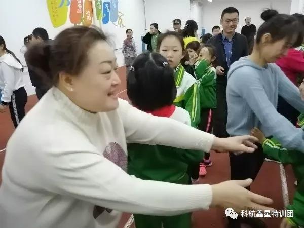 “感恩亲爱的您们!期待更好的自己”农大附小四三班感恩励志教育