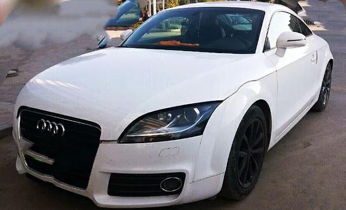 14.5万开奥迪TT跑车！自带美女上车功能！