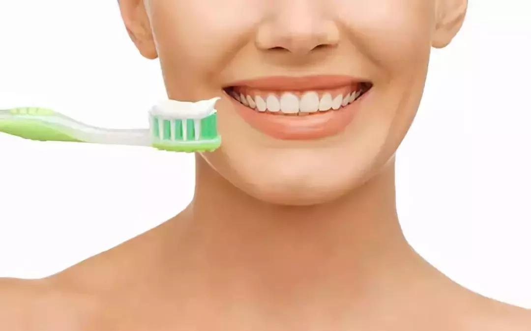 口臭的预防和治疗方法,口臭小调理