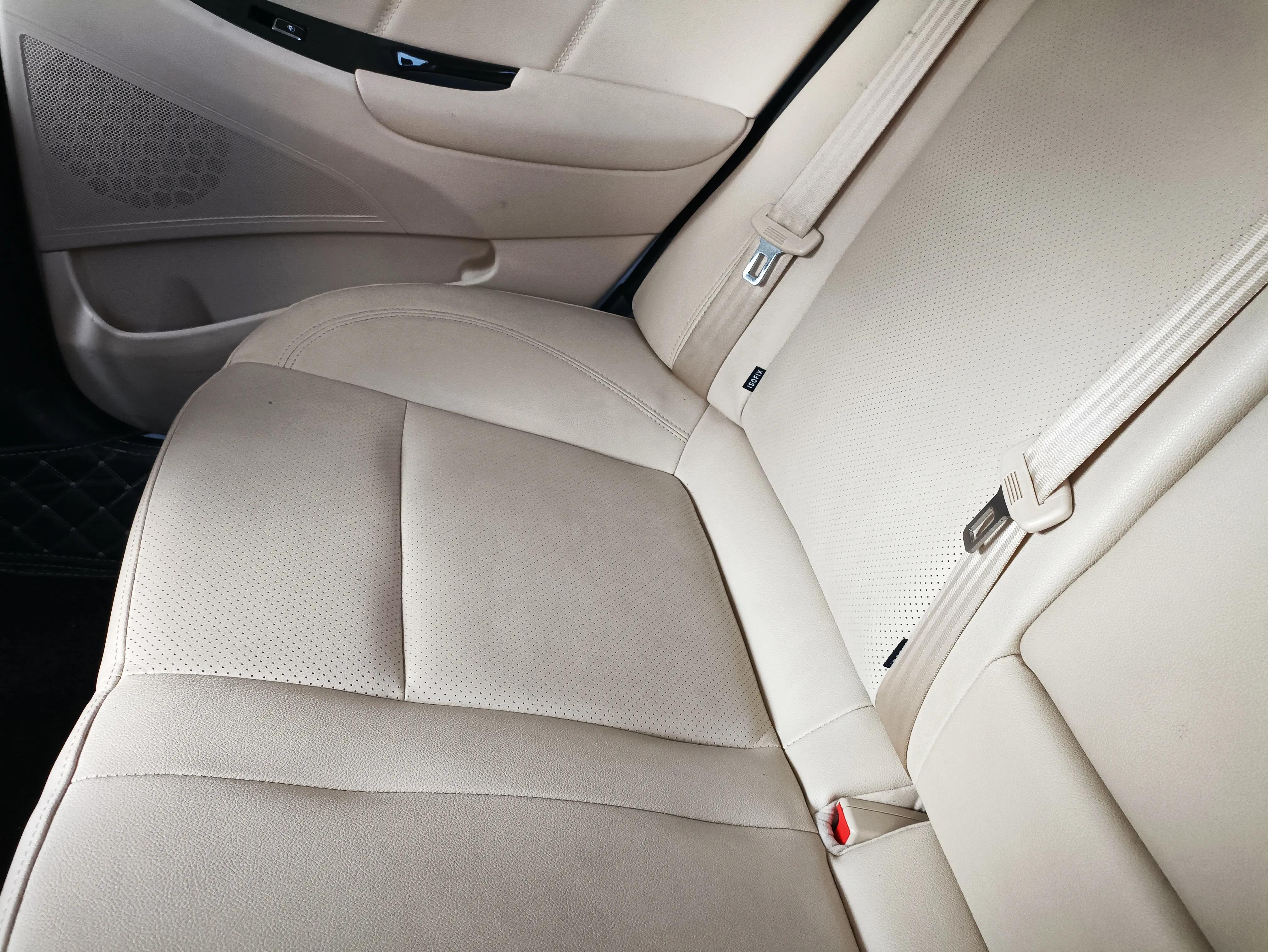 逸动2023车主真实感受,逸动plus后排空间