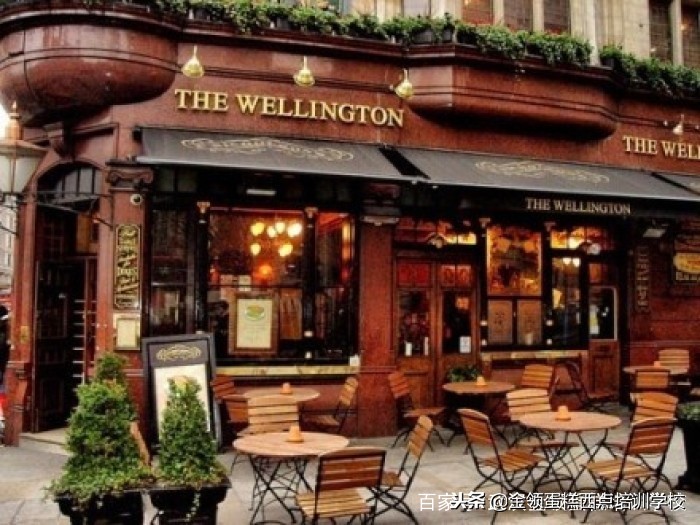 学做蛋糕是做学徒还是去学校,想学做蛋糕是去门店好还是去培训