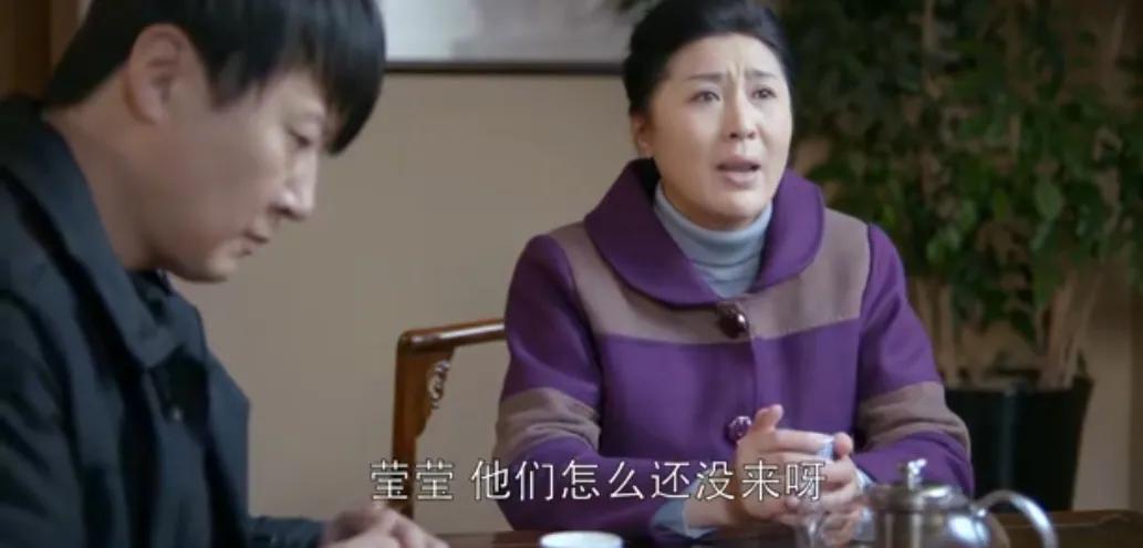 欢乐颂邱莹莹救应勤为什么那么烦,欢乐颂邱莹莹第三次见应勤