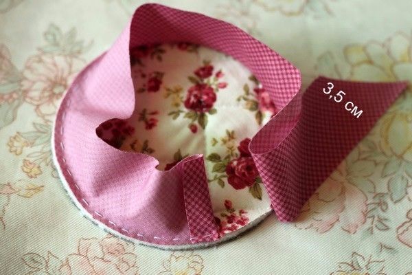 在家用几块小碎布,就能做个玫瑰零钱包,闺蜜看了都想要!附教程