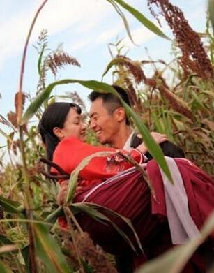 莫言的《红高粱》：用魔幻超现实主义雕塑的一座文学丰碑[原创]