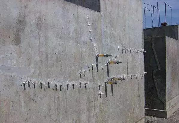 建筑混凝土大裂缝修补方法,混凝土结构裂缝处理技术规程