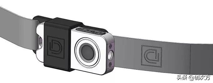 野外必备EDC，一把刀+一个手电，防尘防水耐摔，自己就能去冒险