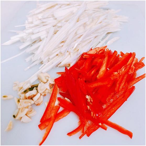 茭白这样做做法简单非常下饭,这才是茭白好吃又简单的做法