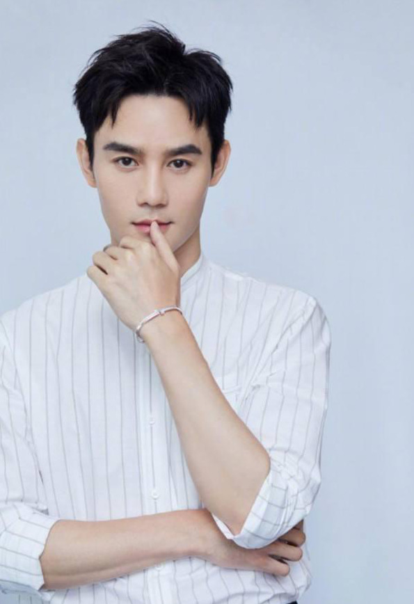 9.4分《琅琊榜》胡歌一直拒绝，王凯哭了多次，靳东为何不满意