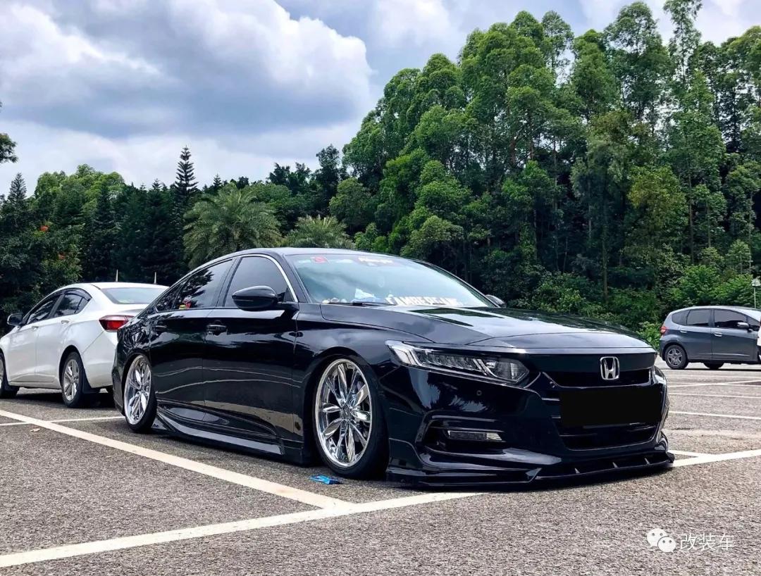 雅阁改装黑武士大包围和低趴,七代雅阁黑武士轮毂