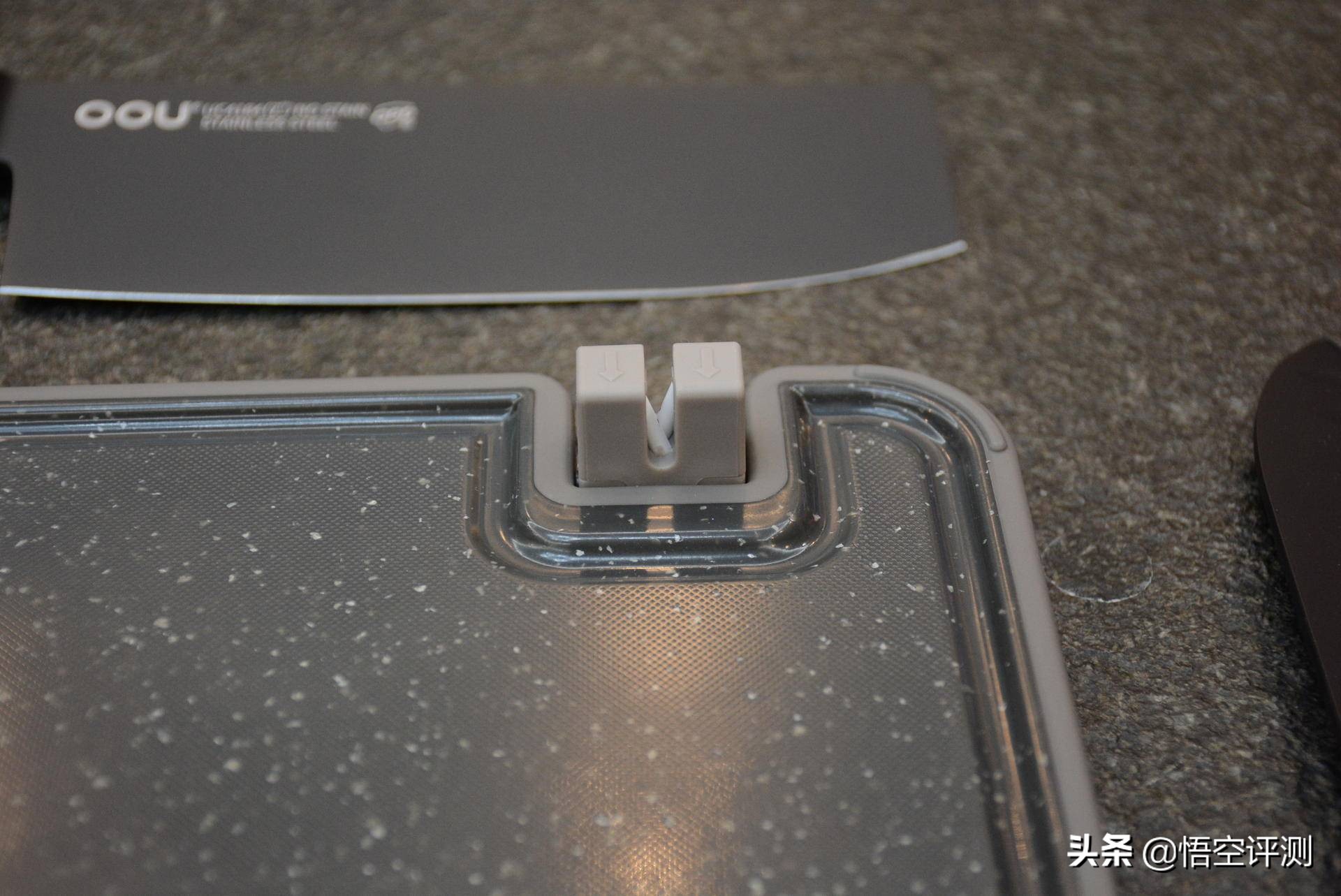 oou刀具套装评测黑白,OOU双面抗菌菜板