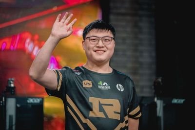 lwx选vn冠军皮肤为什么会被喷,lwxvn冠军皮肤摇花手