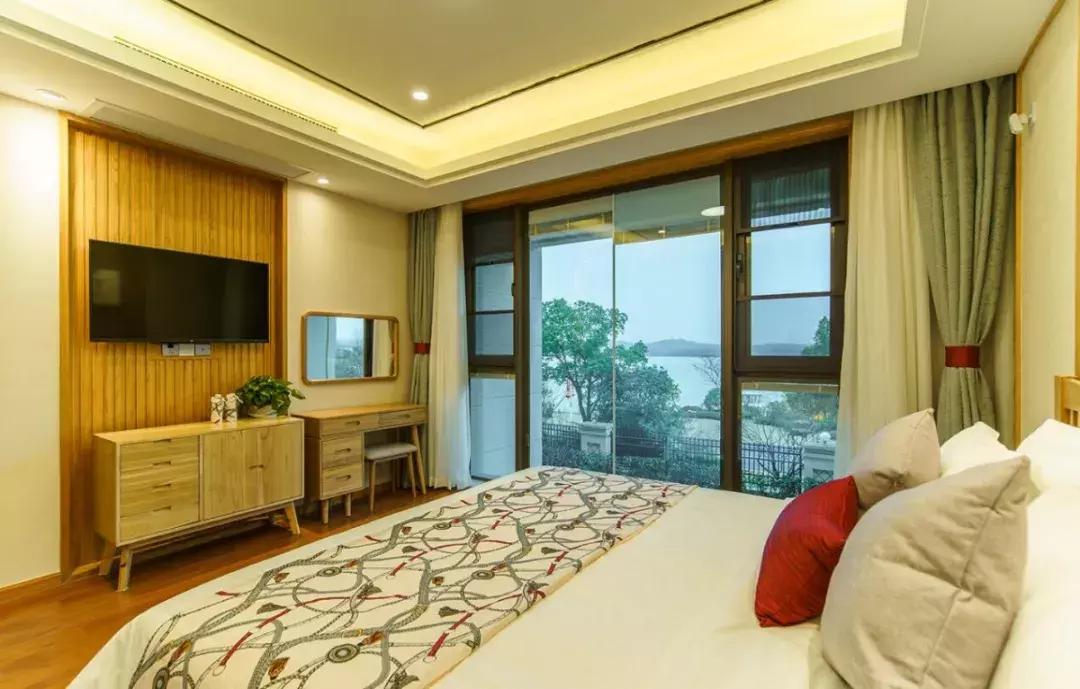 *京大南**塘金湖光山色一座真正地湖景别墅,静下来感受美好诗意生活