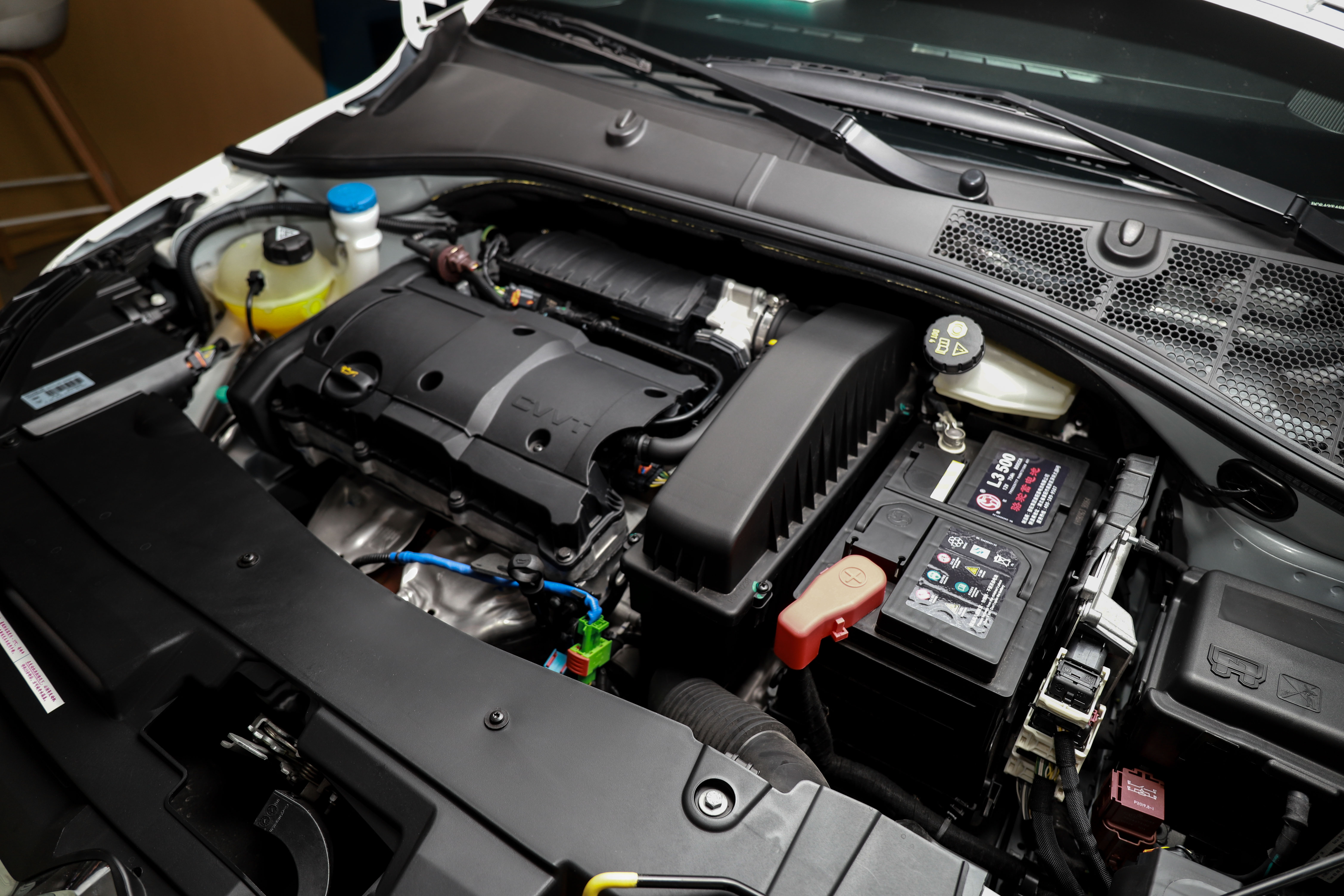 飞度和爱丽舍哪个值得买,雪铁龙爱丽舍对比飞度