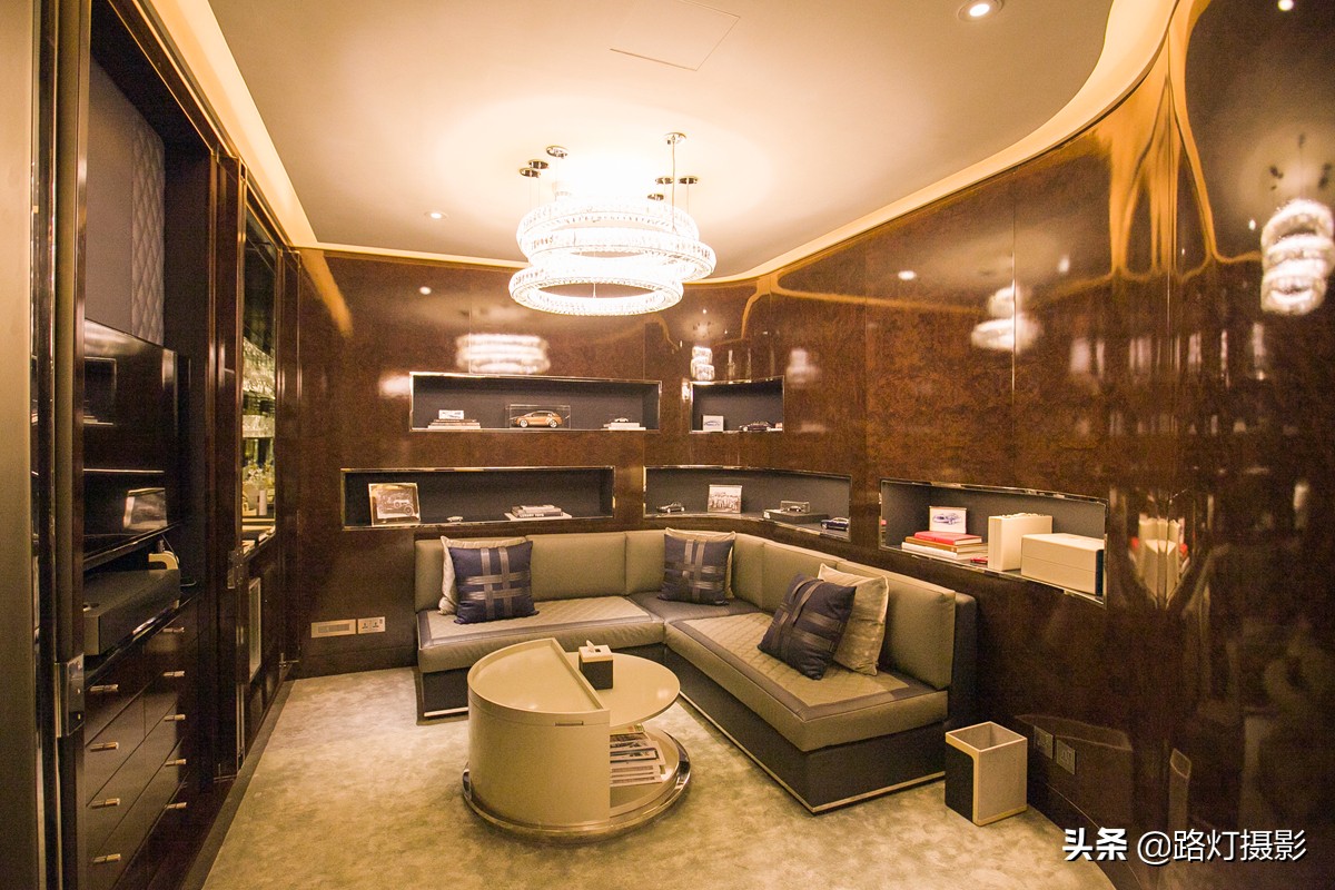 迪拜住一晚要上千美元的帆船酒店,在迪拜住一晚