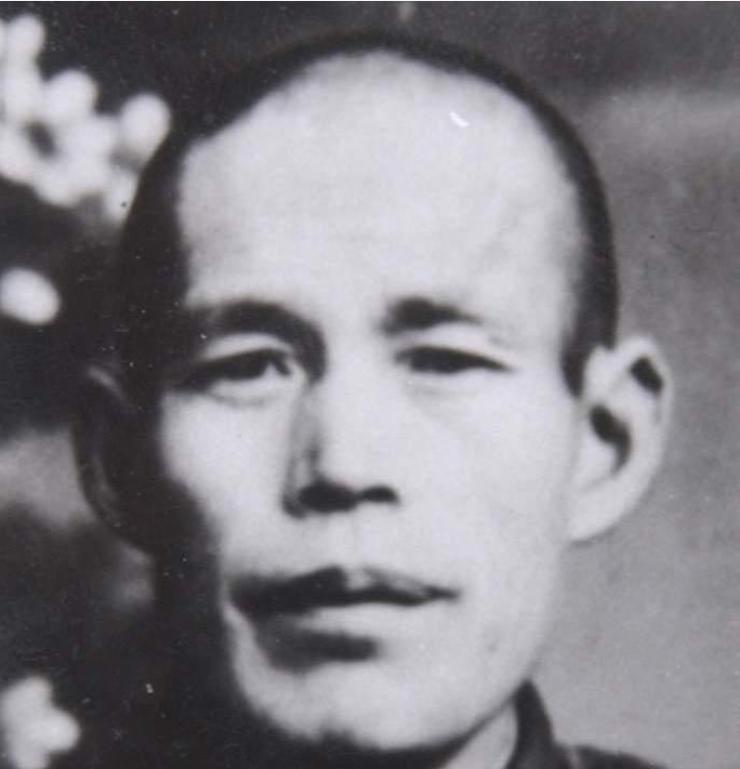 1934年，山西一货郎救下3000红军，晚年才知其中97人成了开国将军