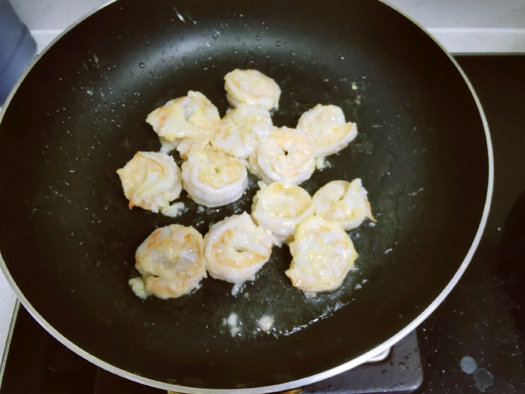 芒果可以和虾仁一起吃吗,虾仁和芒果能一起吃吗