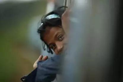 假期撒手没的戏精同事们，竟然在我挤春运的时候吹海风？？（下）